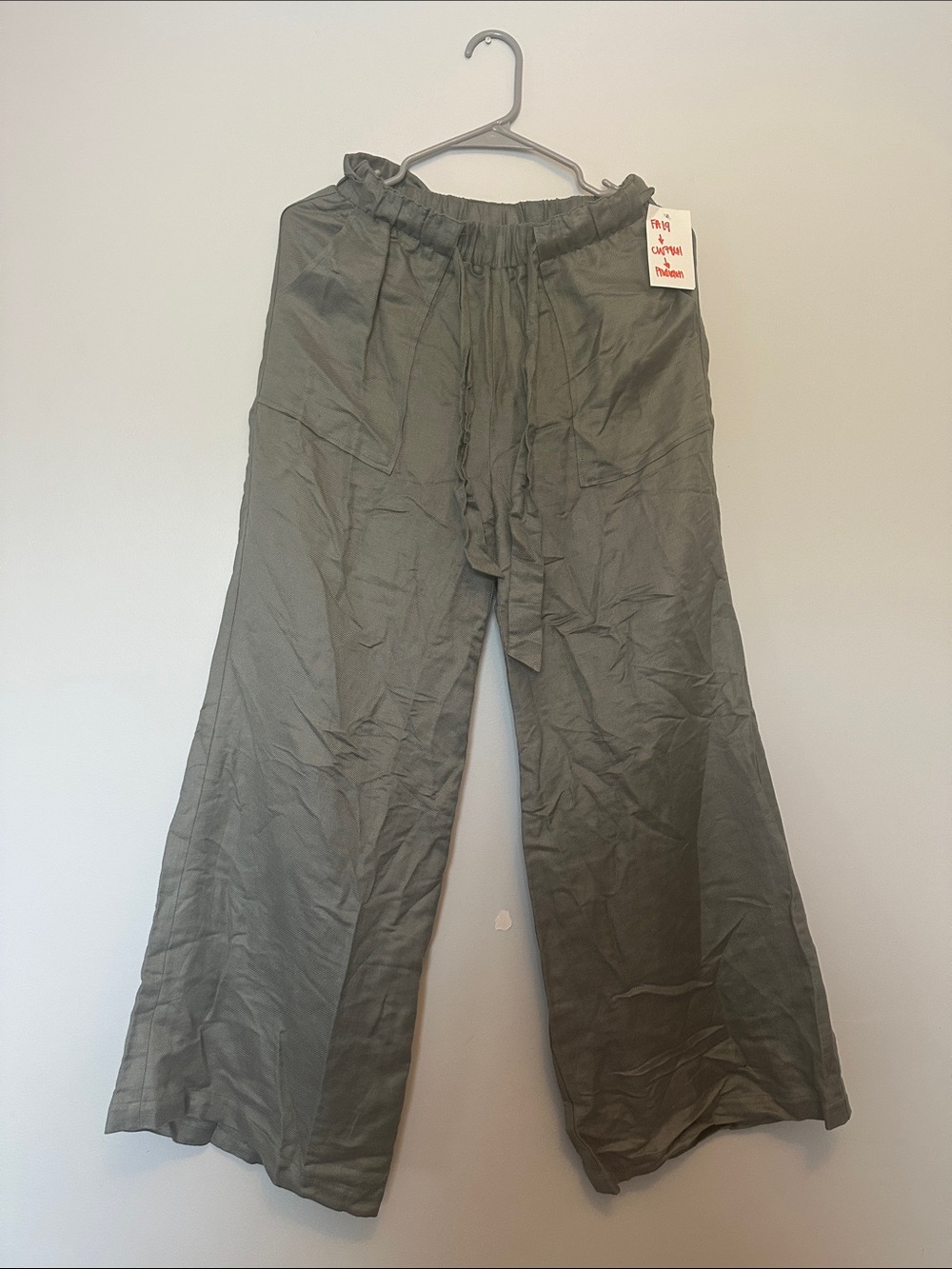 Wide Leg Drawstring Pants in Olive Green Small 29” inseam